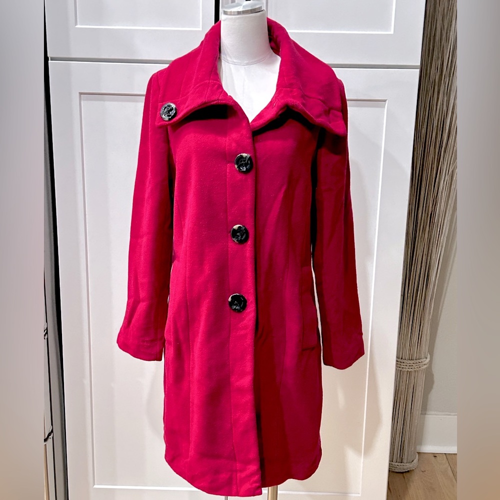 NWOT Modernist by Guillaume Poupart Wool Blend Cranberry Colored Coat